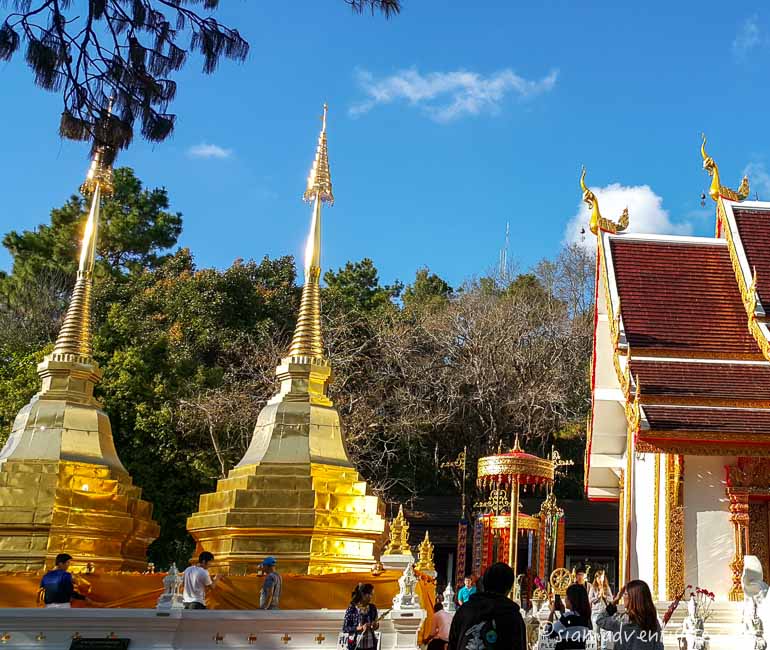 Wat Phra That Doi Tung